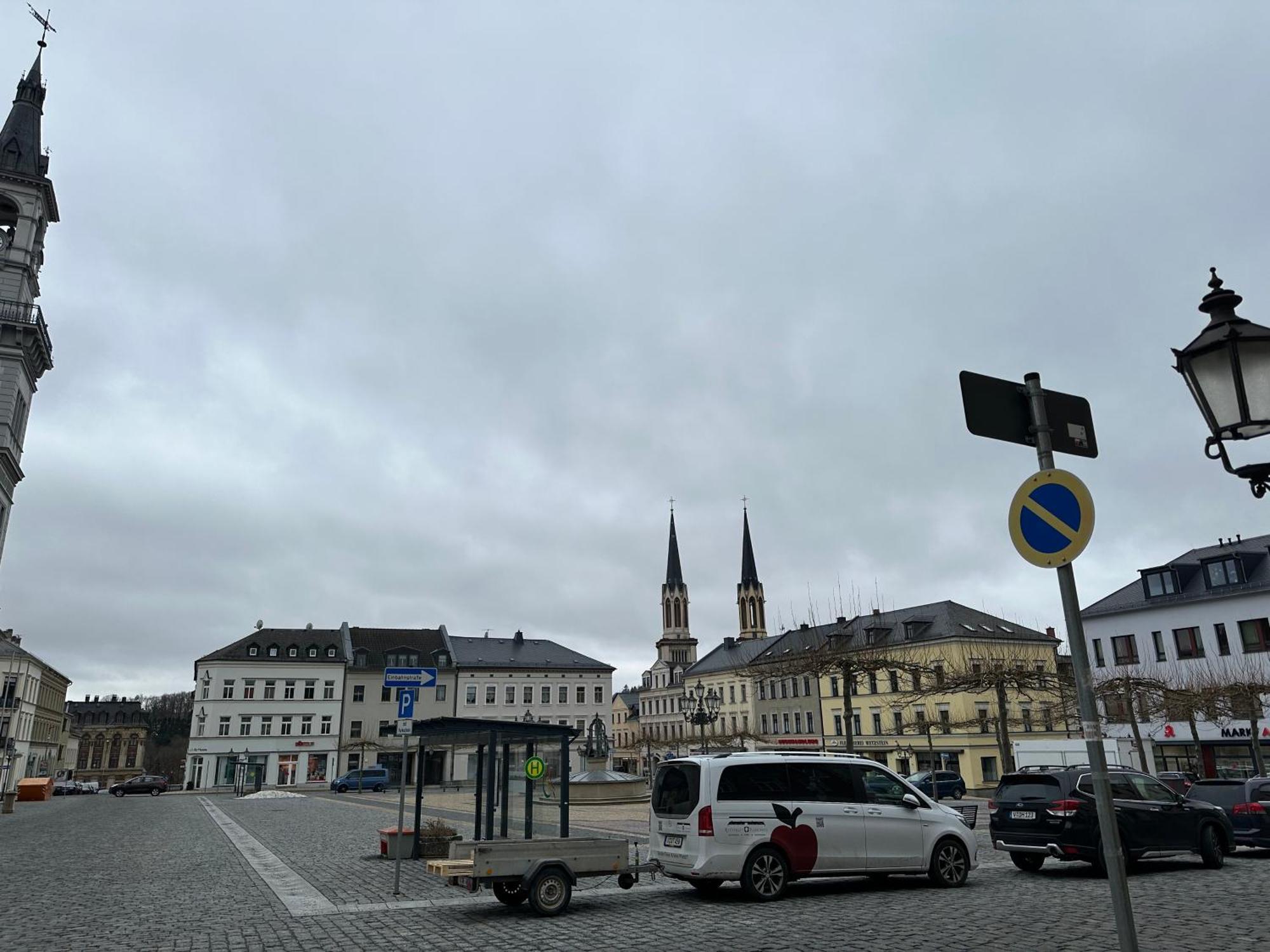Ein Zimmer Wohnung Am Markt Oelsnitz  Bagian luar foto