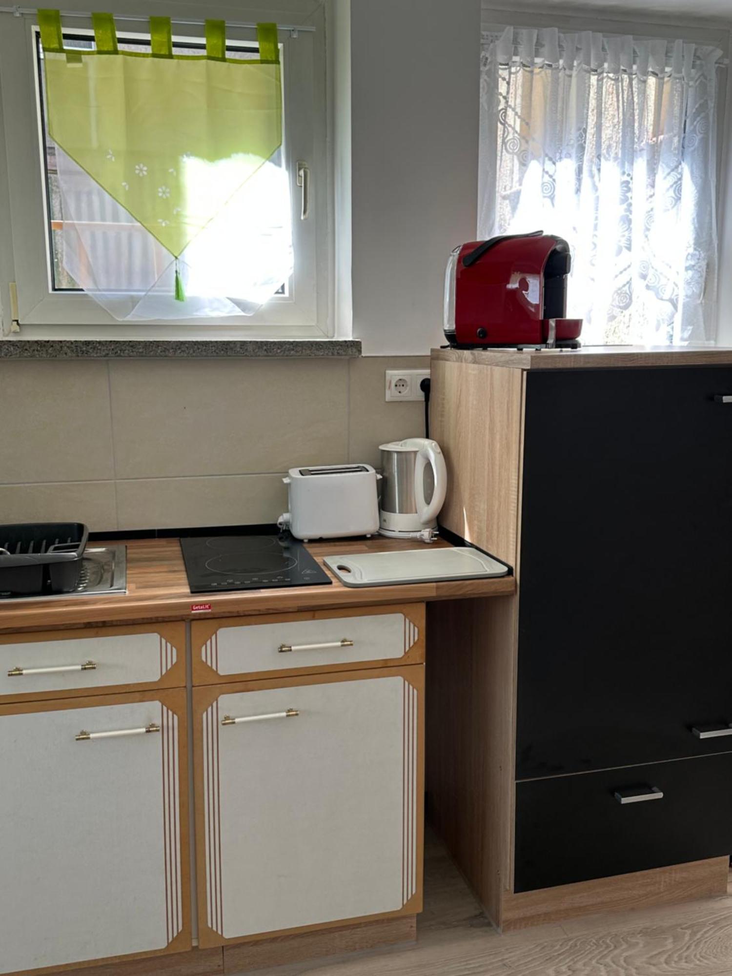 Ein Zimmer Wohnung Am Markt Oelsnitz  Bagian luar foto