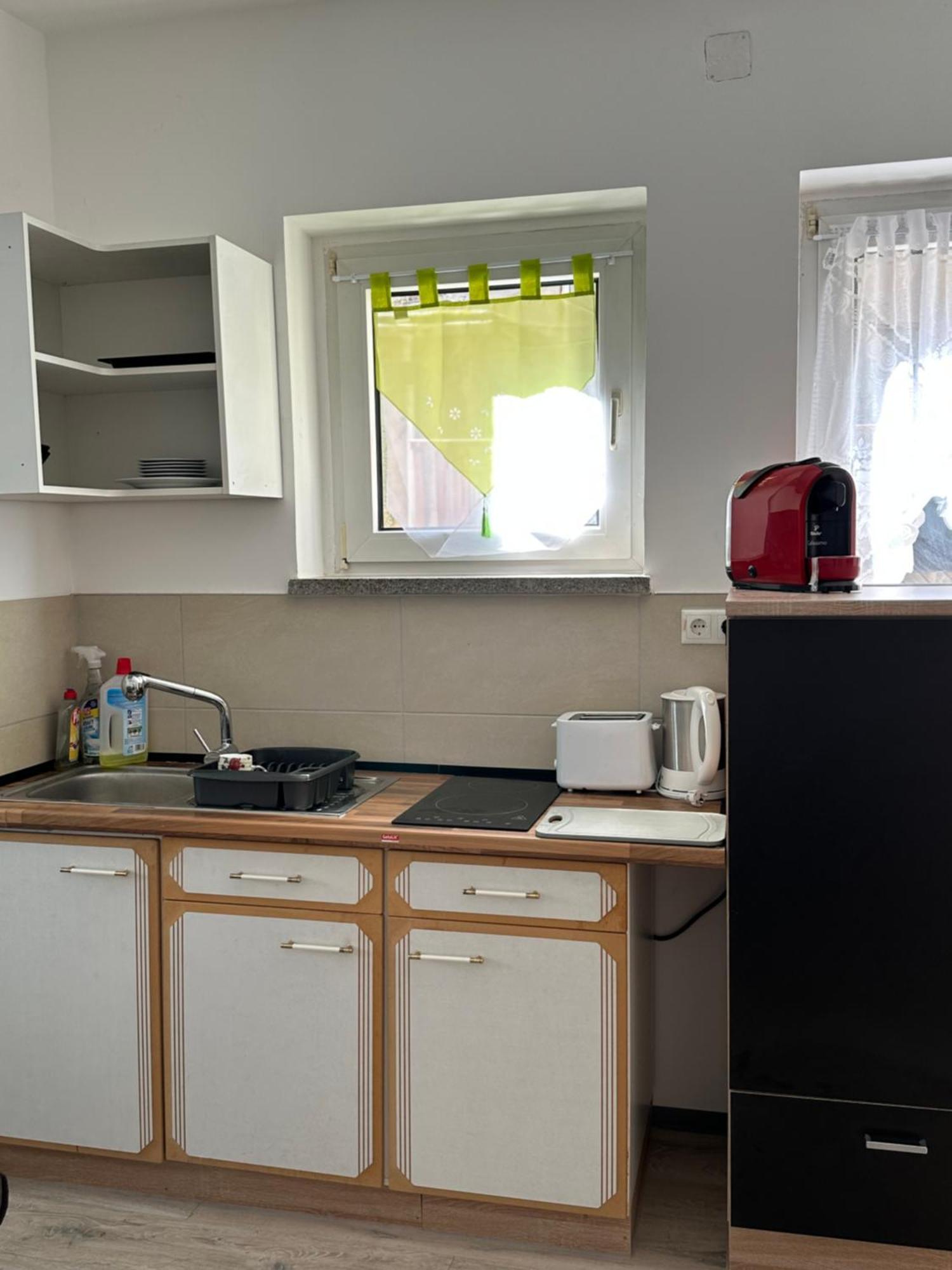 Ein Zimmer Wohnung Am Markt Oelsnitz  Bagian luar foto